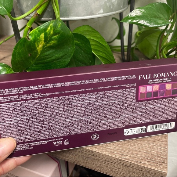 Anastasia Beverly Hills Fall Romance Eyeshadow Palette - Picture 4 of 4